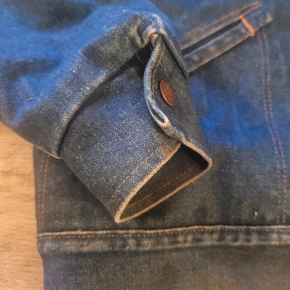 Wrangler Sherpa Lined Barn Coat - Picture 6 of 9